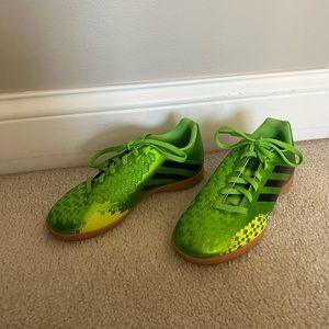 Youth size 5 indoor soccer shoes